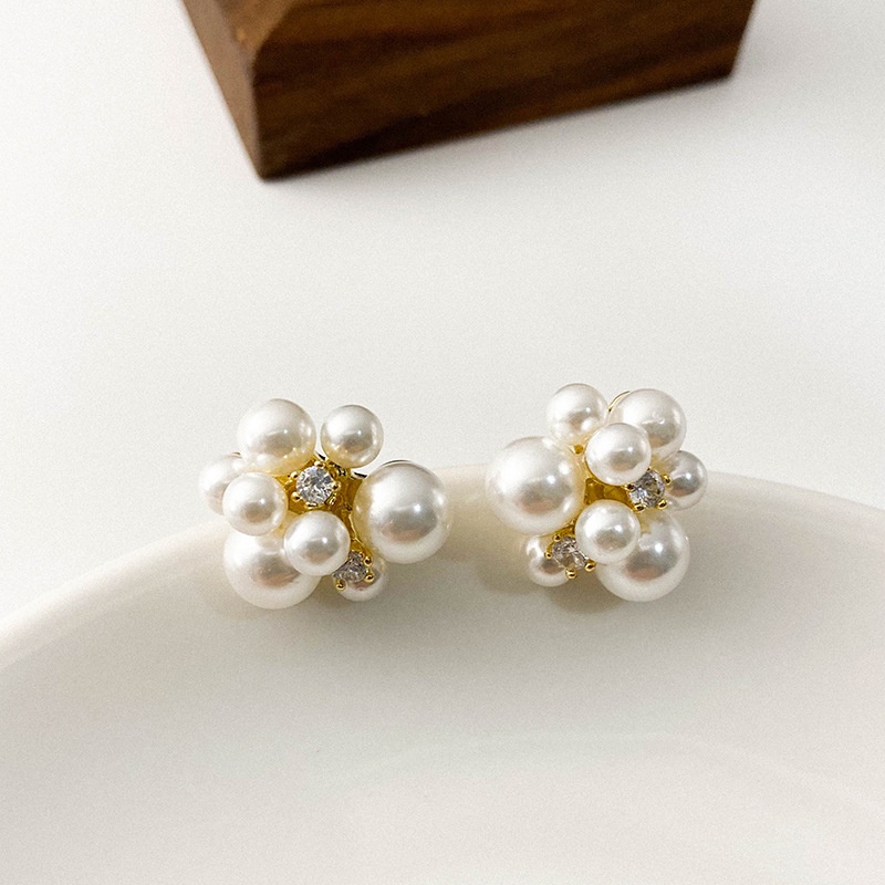 Bông Tai Hình Hoa Đính Ngọc Trai Phong Cách Hàn Quốc