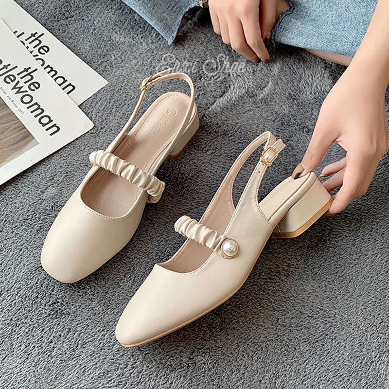 Xăng đan Cao Gót Đế Bằng Phối Khóa Gài Thời Trang Trẻ Trung Cho Nữ