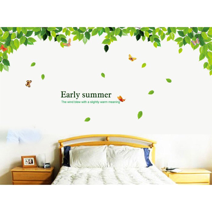 Decal trang trí tường Lá Rơi cùng Bướm
