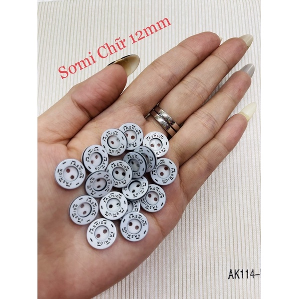 140 Nút Áo Sơmi 2 Lổ 12mm Trắng Pha Chữ Đủ Kiểu