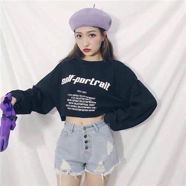 [Mã FAMARAL2 giảm 10K đơn 50K] Áo croptop tay dài form rộng trẻ trung S.A.L.F