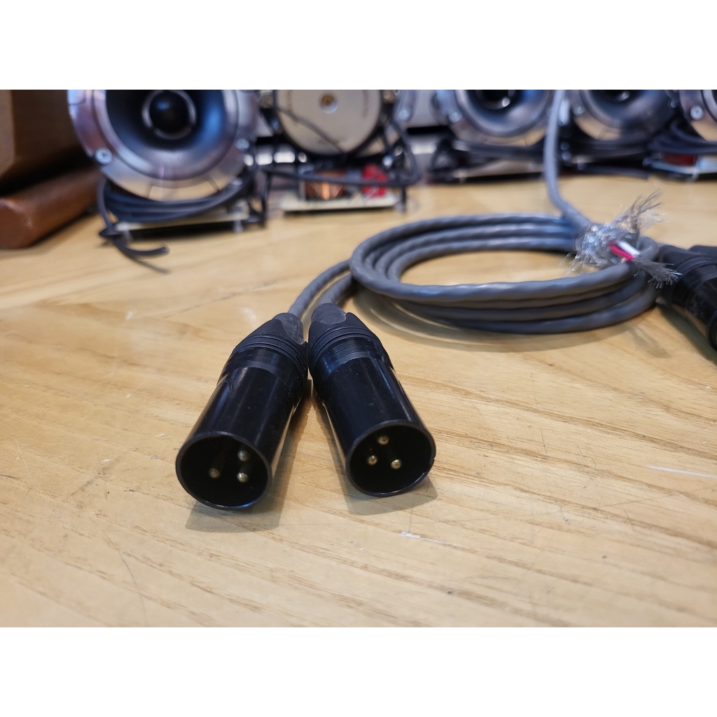 Dây Canon Đực-Cái Hitachi bản màu Ghi