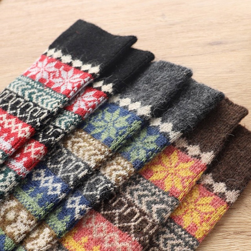 Tất Dệt Kim Giữ Ấm Chân Họa Tiết Bông Tuyết Xinh Xắn Cho Nữ