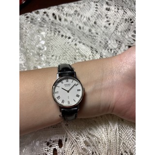 Đồng hồ nữ seiko dây da đen máy nhật chốt live