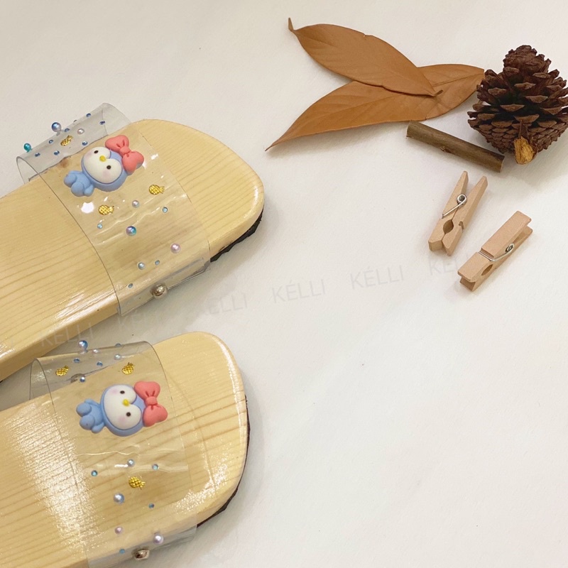 Guốc gỗ siêu đáng yêu