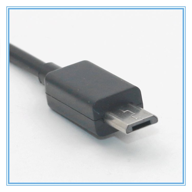 Cáp chuyển đổi 3 trong 1 cho bàn phím và chuột chơi game Hệ thống điện thoại di động Android với nguồn năng lượng một cho ba, trung tâm V8 một cho ba.  Transfer 3 in 1 to a keyboard and a game mouse