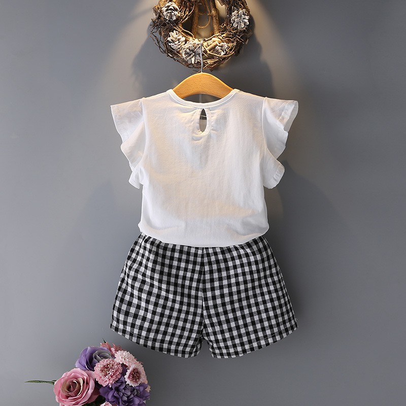 Áo in hình quả dứa và váy quần ca rô xinh xắn cho bé