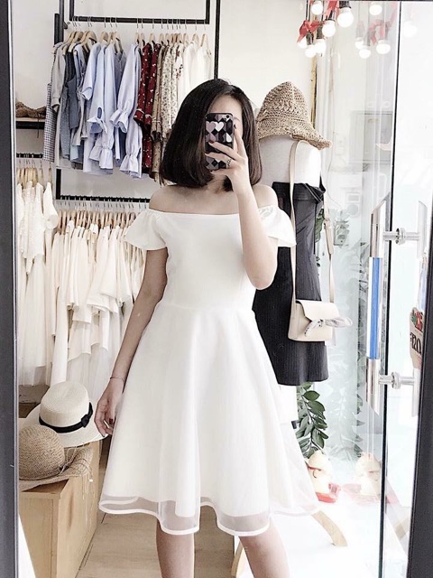 Váy thiết kế