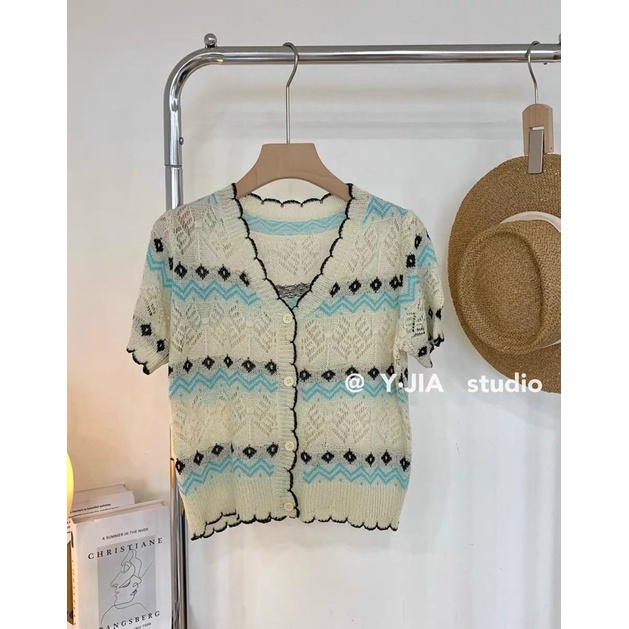 Áo len cadigan mỏng ngắn tay hoạ tiết hoa, Khoác len cổ tim AL1463 - NhiNhi Shop