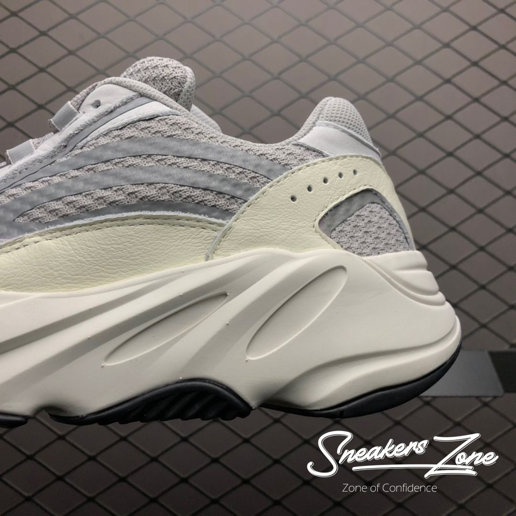 𝐓Ế𝐓 (FREESHIP+HỘP+QUÀ) Giày thể thao YEEZY 700 V2 Static trắng xám phản quang ^ g