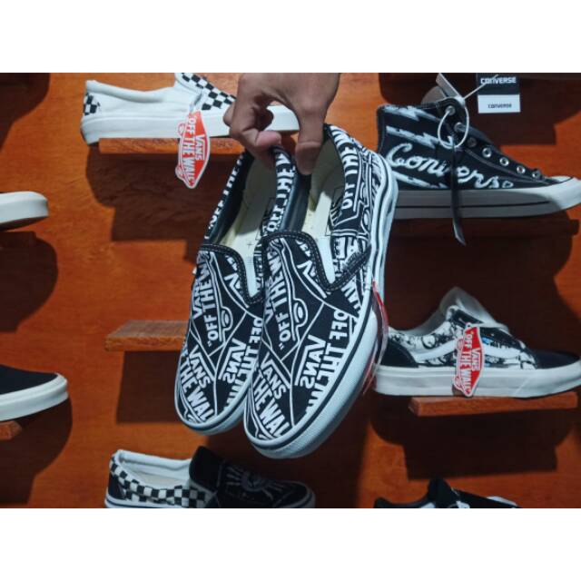 Giày Vans Slip On Off The Wall Thời Trang Cá Tính