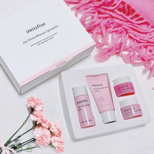 BỘ DƯỠNG SÁNG D@ VÀ DƯỠNG ẨM INNISFREE JEJU CHERY BLOSSOM SKIN