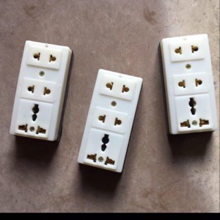 Ổ cắm 3 lỗ cắm SOPOKA