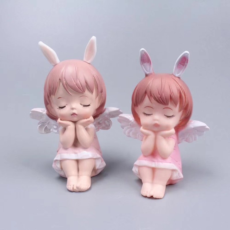 Búp bê hoạt hình trang trí bánh kem sinh nhật cho bé