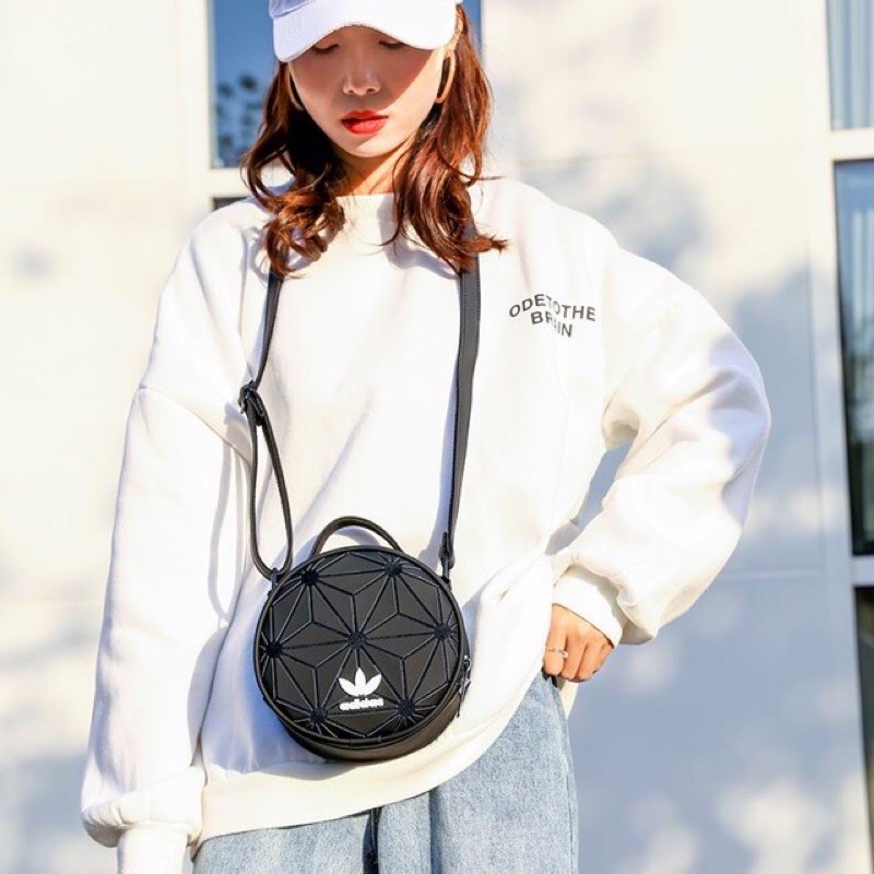 Túi đeo chéo ADI.DAS có sẵn