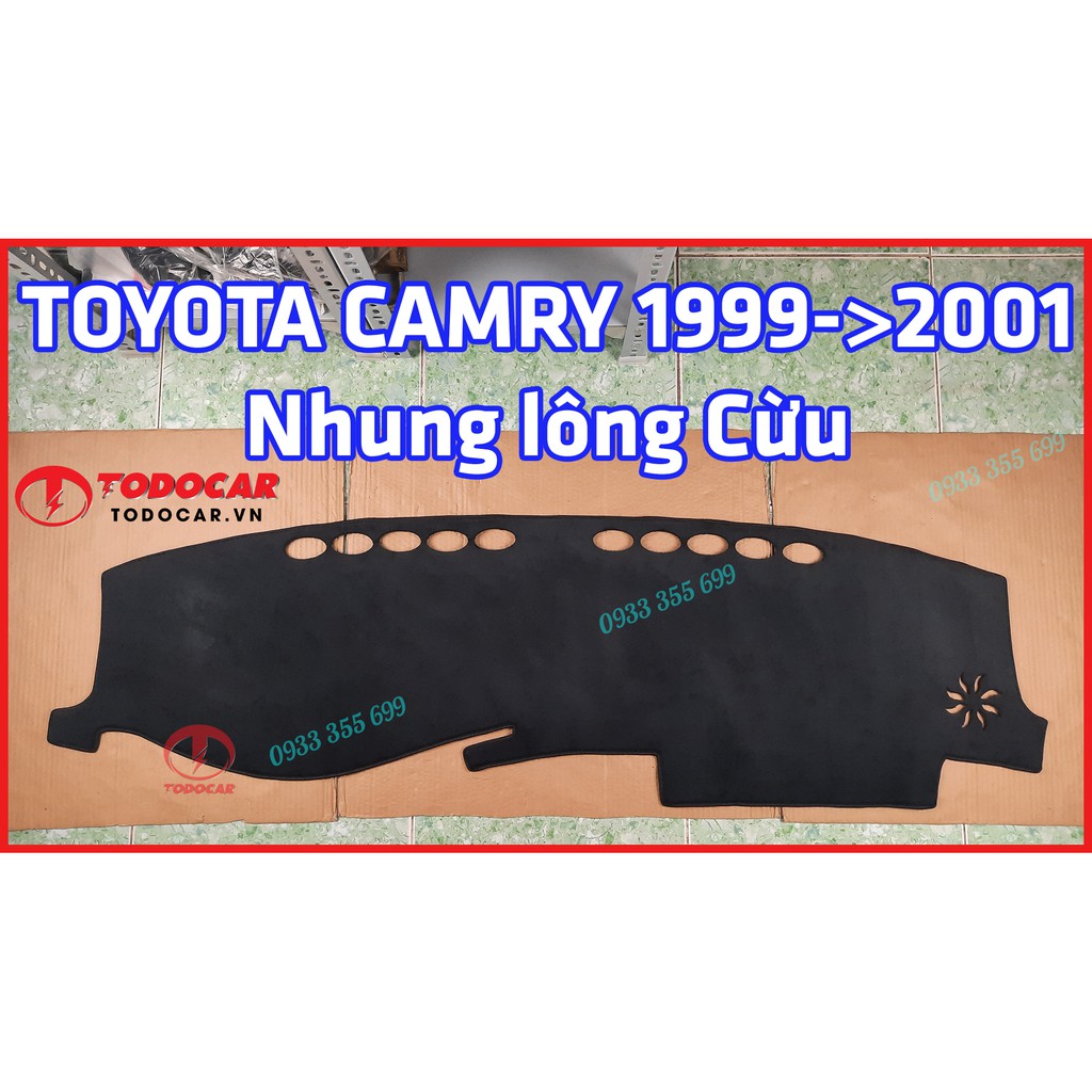 Thảm Taplo TOYOTA CAMRY bằng Nhung lông Cừu hoặc Da vân Carbon, Da vân Gỗ