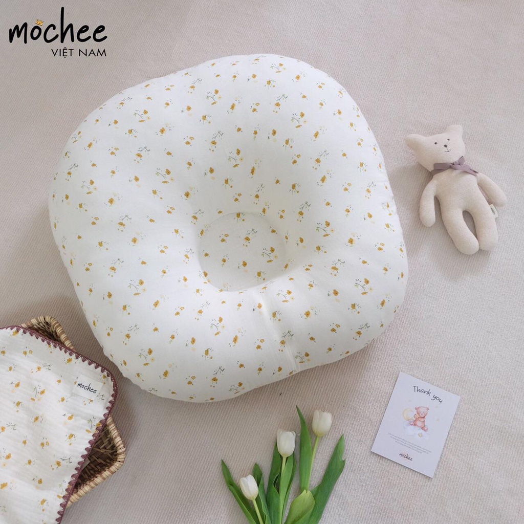 Gối Chống Trào Ngược MOCHEE Cho Bé Thiết Kế Độc Đáo, Vải Cotton Thêu Mềm Mịn, Thoáng Mát