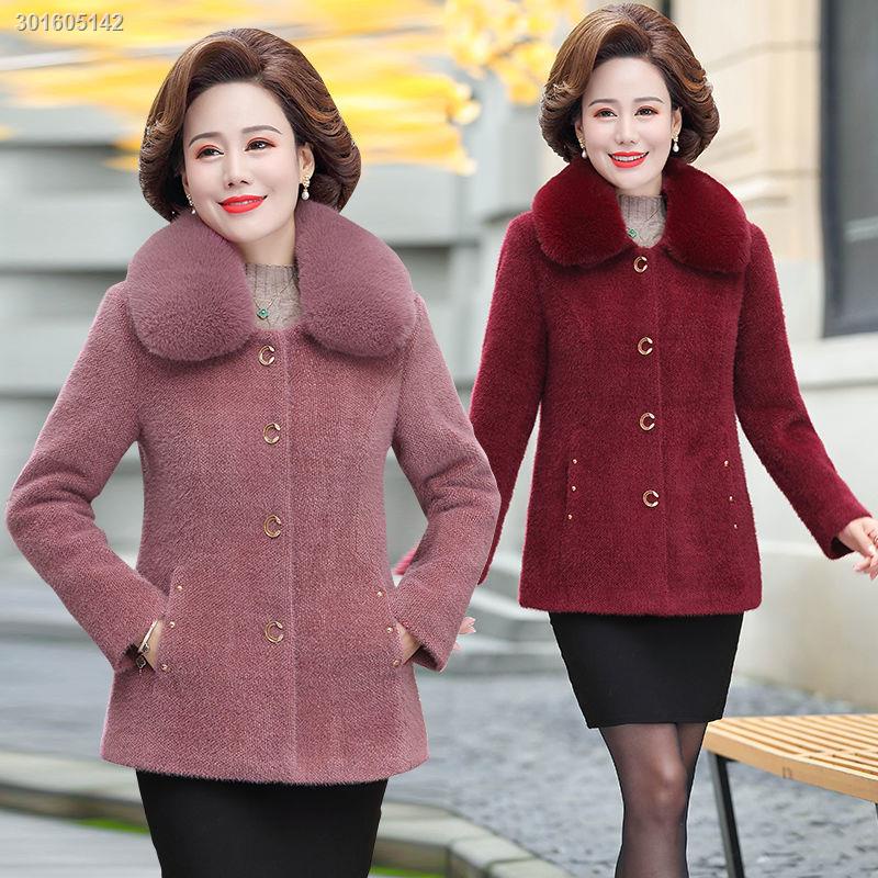 Mother s autumn and winter clothes foreign style ferret fleece jacket middle-aged women s autumn coat middle-aged and elderly short coat temperament top