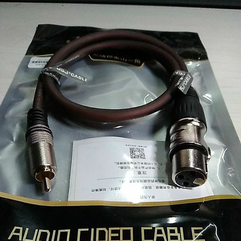 Dây canon ra av  dùng để truyền tải tín hiệu âm thanh.Dây Dài 0,8m, Bền, Đẹp.