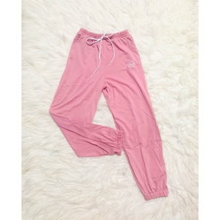 QUẦN JOGGER NỮ CÁ TÍNH CHỮ THÊU