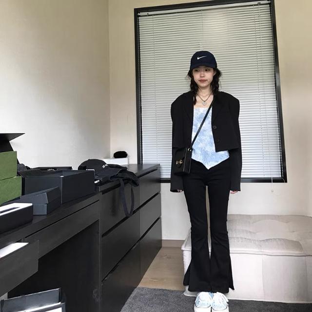 Áo Lửng Hai Dây Quyến Rũ Phong Cách Retro Hàn Quốc | BigBuy360 - bigbuy360.vn