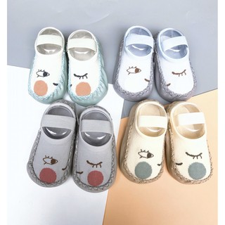 Giày tất tập đi chống trơn cho bé có quai chắc chắn