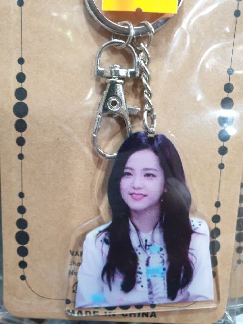 Móc khóa nhựa trong mica Blackpink LISA/ ROSE/ JENNIE/ JISOO 25k