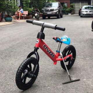 Xe thăng bằng,cân bằng cho bé.