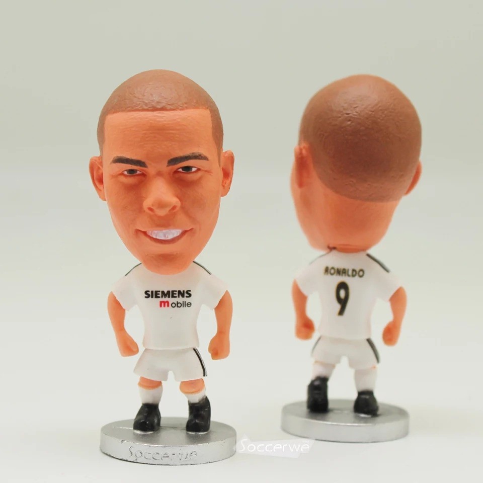 Tượng cầu thủ RONALDO Real madrid Classic Edition