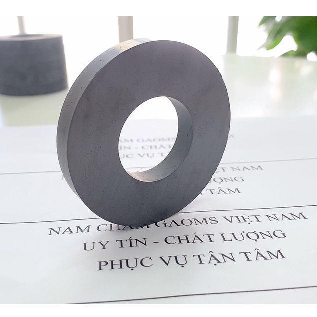 Nam châm làm loa Ferrite 70x10 lỗ 32mm GAOMS, là nam châm vĩnh cửu lực hút siêu mạnh
