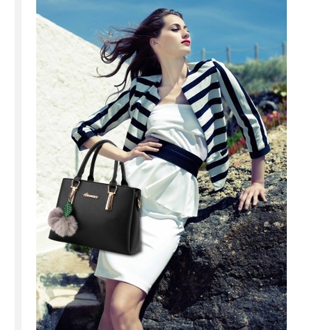 Hàng Có Sẵn QiDong Túi Xách Tote Lớn Đeo Vai Trang Trí Bóng Lông Cho Nữ