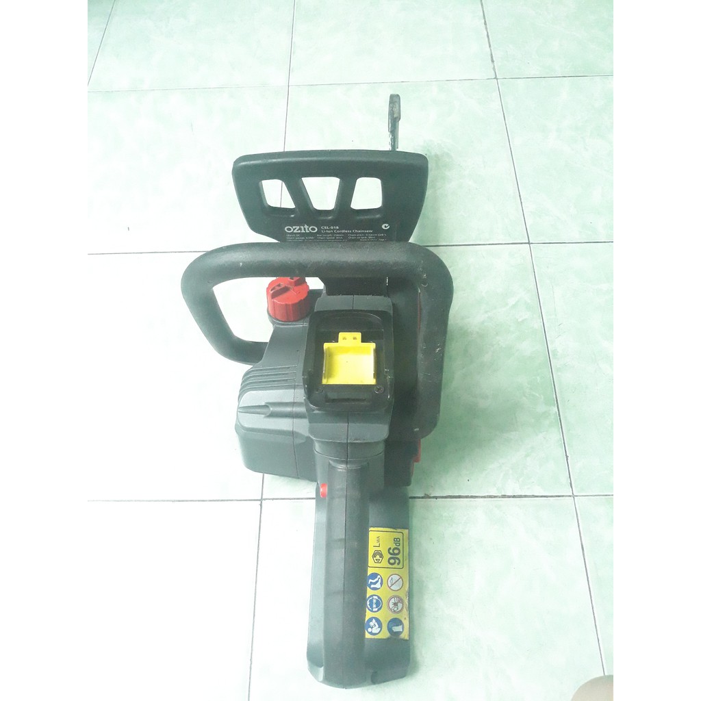 Cưa xích 18V Ozito CSL-018, đã lên đế chuyển xài pin Makita