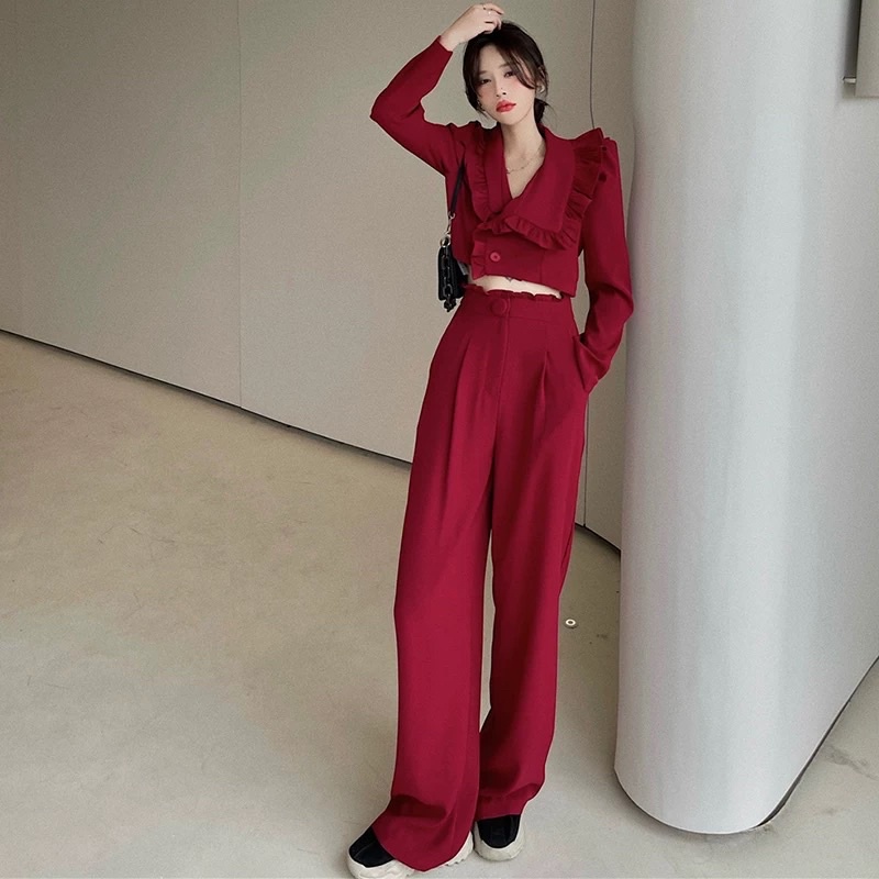 Set áo cổ bèo to và quần vải suông viền cá tính Aimee closet