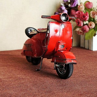 Mô hình xe vespa cổ
