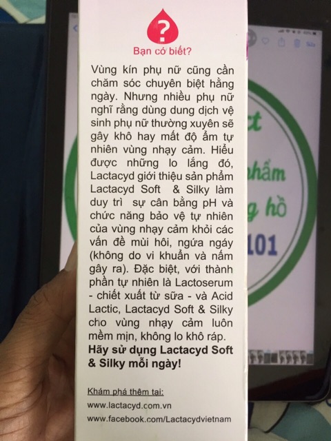 Dung dịch vệ sinh phụ nữ Lactacyd Soft & Silky Dưỡng ẩm 150ml