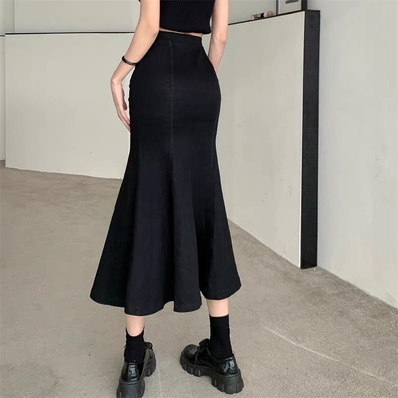 Chân váy denim đuôi cá xẻ cao buộc dây