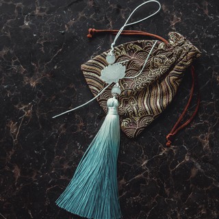 Ngọc Bội Hoa Sen Cổ Trang Handmade