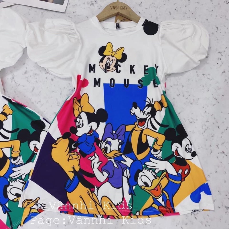 Váy bé gái tay phồng