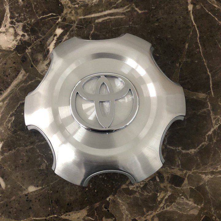 Logo chụp mâm, ốp lazang bánh sau xe ô tô Toyota Land Cruiser Prado Đời từ 2002-2012 TY-038
