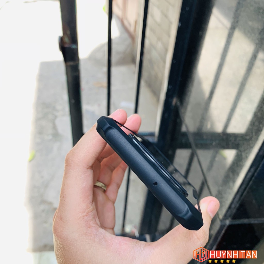Ốp lưng Samsung Galaxy S10 Plus chống sốc, chống va đập chính hãng XUNDD để được trên giá đỡ điện thoại