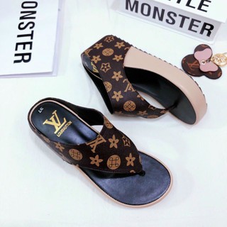 dép đế xuồng quai kẹp, liền gót cao 7 phân