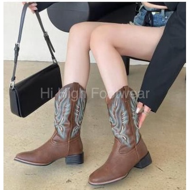 Boots cao bồi phong cách du mục hoa văn tinh tế chất da da bò đep thu đông 2022