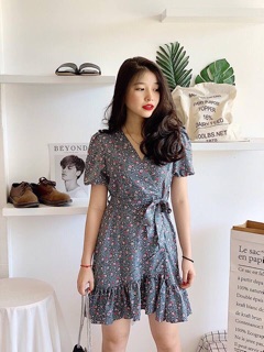 Đầm hoa nhí đuôi cá đắp chéo