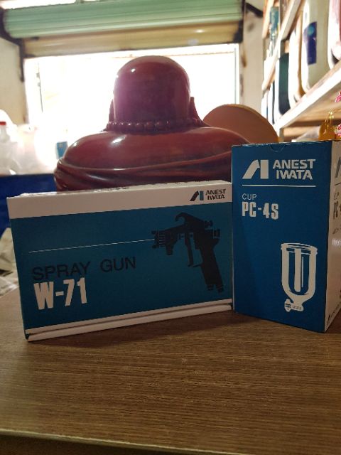 Súng phun sơn IWATA W71.