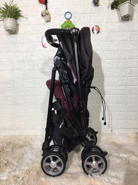 Xe đẩy cho bé Combi Diaclasse XY500 auto 4 cas