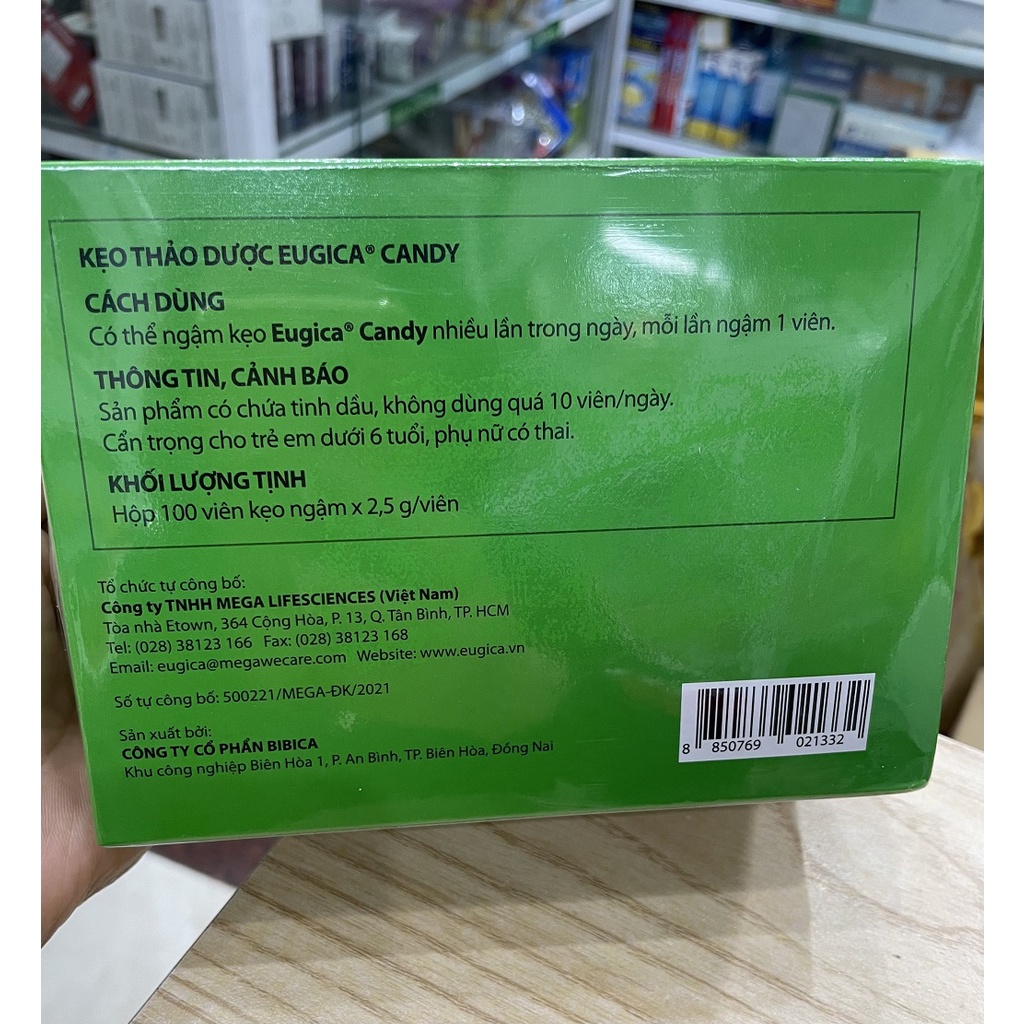 Kẹo ngậm giảm ho đau rát họng Eugica Candy thành phần thiên nhiên tinh dầu gừng, quế, bạc hà