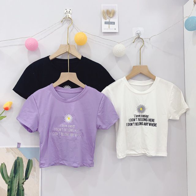 [Mã FAMAYWA giảm 10K đơn 50K] Áo thun croptop body thêu hoa cúc giữa | BigBuy360 - bigbuy360.vn