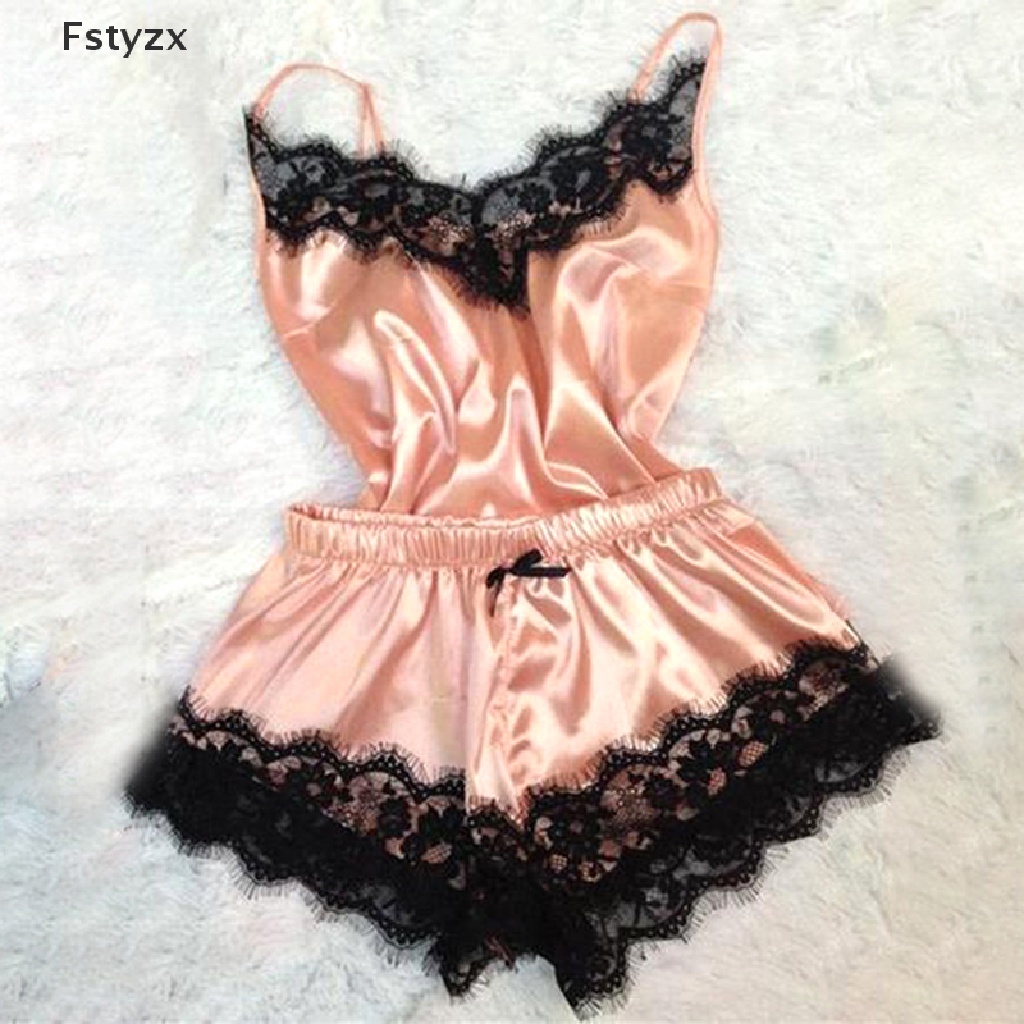 Bộ đồ ngủ hai dây bằng lụa satin phối ren quyến rũ cho nữ