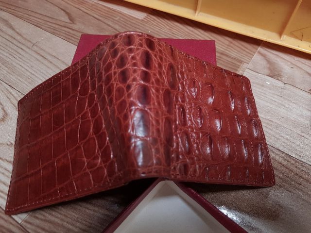 Ví nam 2 mặt da cá sấu sành điệu, đẳng cấp