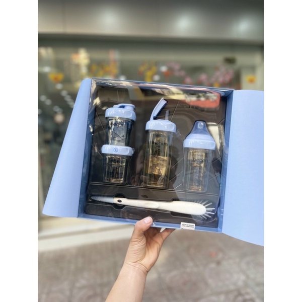 Bộ quà tặng Hegen Wonder Blue Collection ( 1 bình trữ +1 bình nước 150ml, 1 bình sữa 240ml, 1 bình tập uống 330ml, 1 cọ)